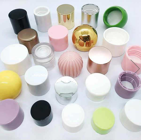 A great caps collection of lids for skin care and cosmetic products Made of plastic and PMMA available in a variety of styles and colors